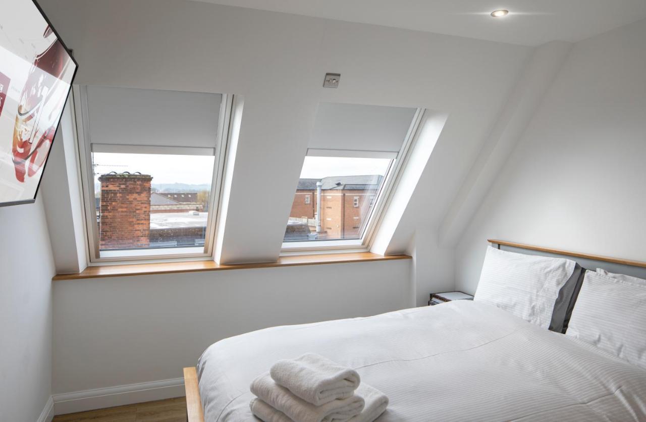No 1 Wood Street Apartment Swindon Exterior photo